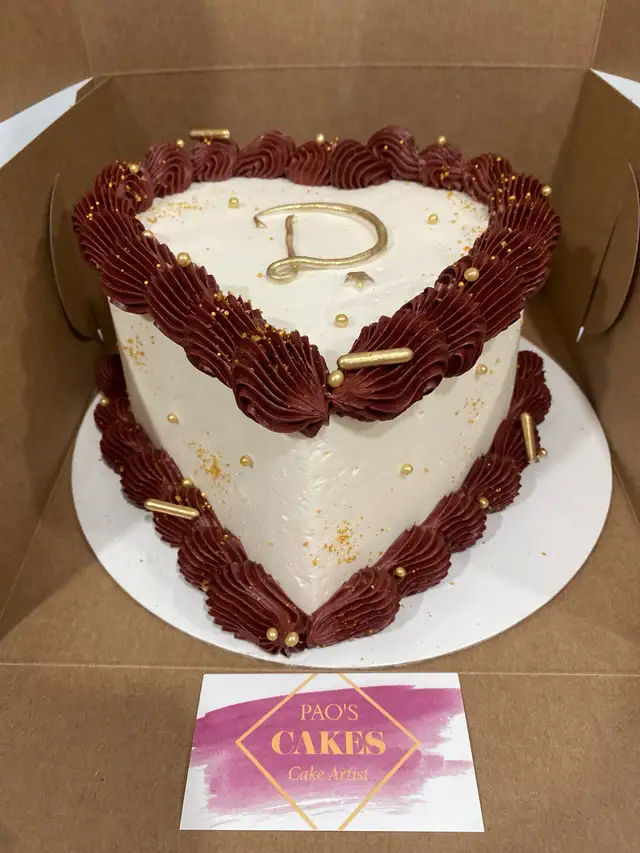 Gorgeous custom cakes , Heart Vintage Cake - Photo 3