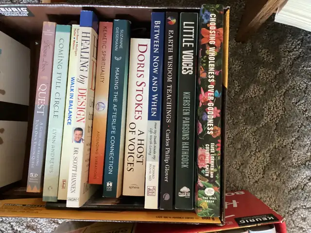 FREE BOOKS - Photo 2