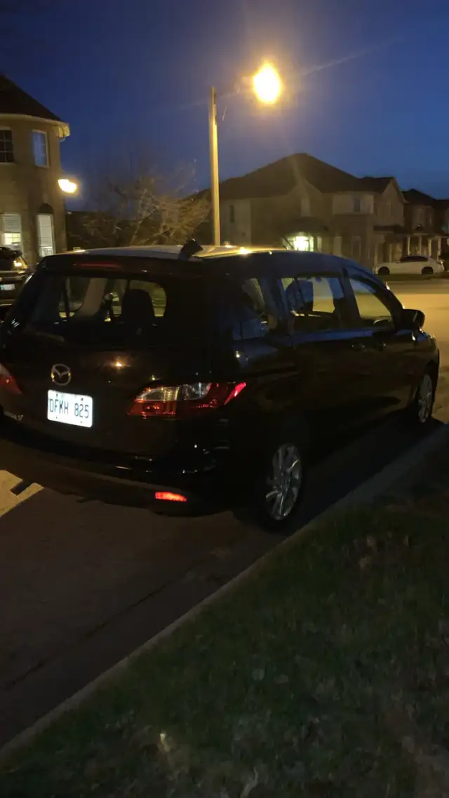 2009 Mazda 5 - Photo 3