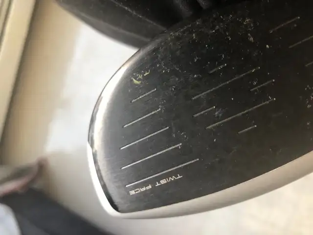 Taylor Made left 10.5  degree driver - Photo 3