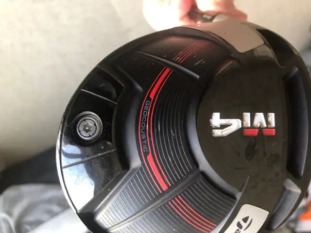 Taylor Made left 10.5  degree driver - Photo 5