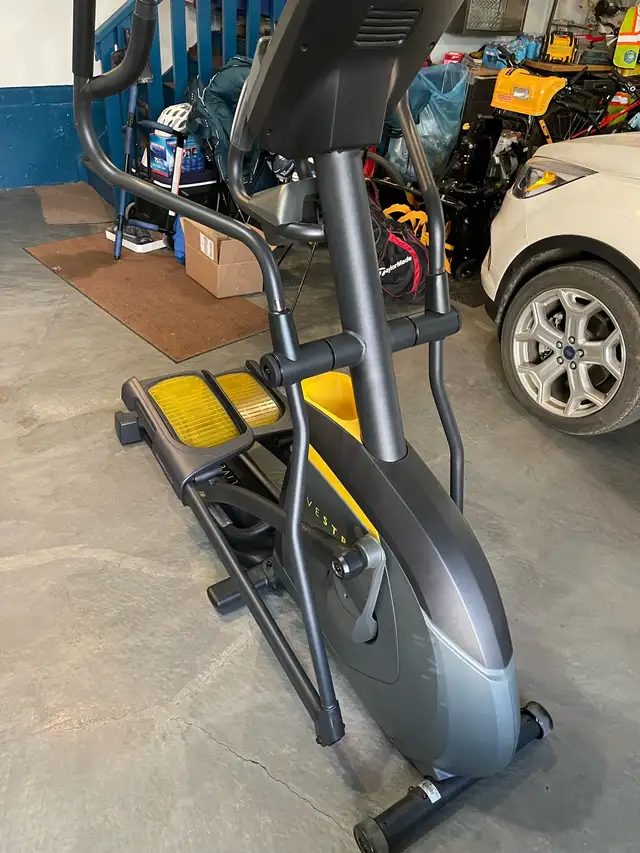 Elliptical Livestrong 13.0E - Photo 7