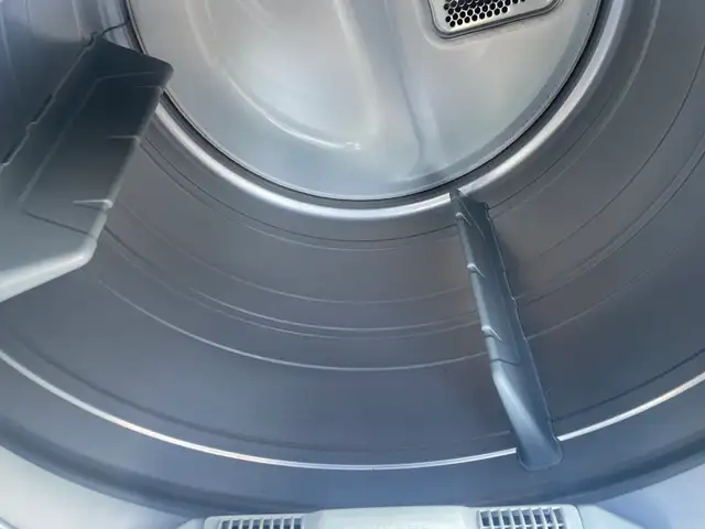 washer and dryer - Photo 6