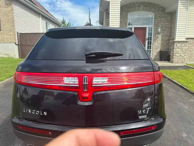 Lincoln MKT 3,7 V6 - Photo 2