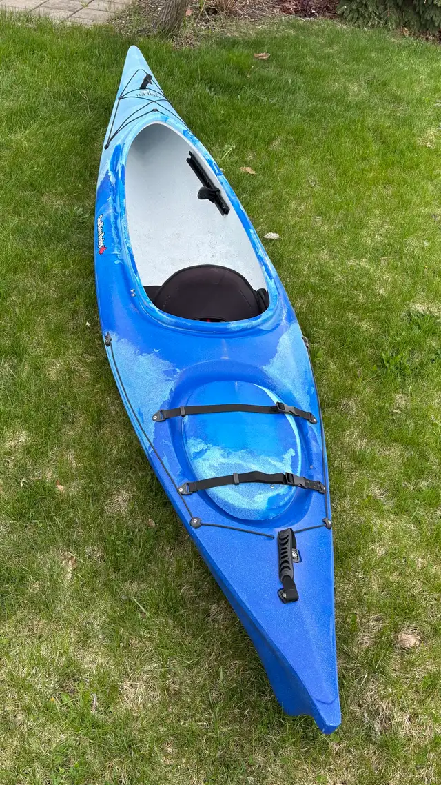 Recreational kayak - great condition - Photo 3