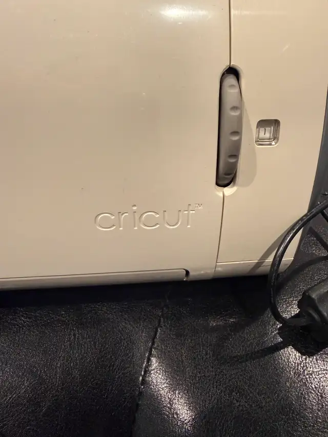 Cricut Cutter with incredible add-ons! - Photo 2