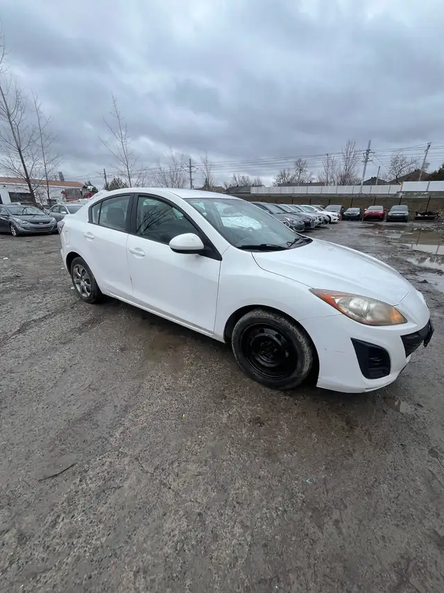 Mazda 3 2011 - Photo 2