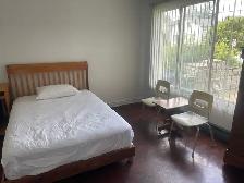 Large Room For Rent-Private Bathroom Across From Metro Cartier - Photo 2