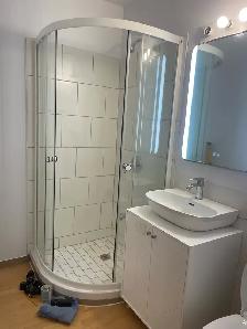 Large Room For Rent-Private Bathroom Across From Metro Cartier - Photo 4