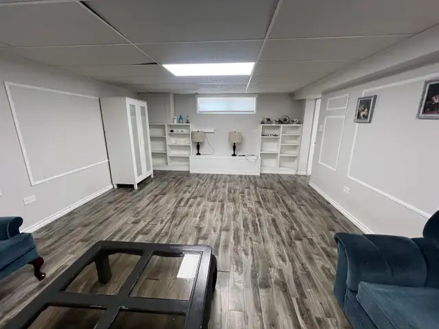 Available 2 bedrooms Basement for rent - Photo 3