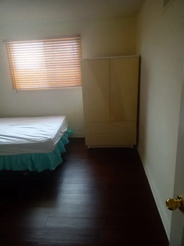 room for rent - Photo 2