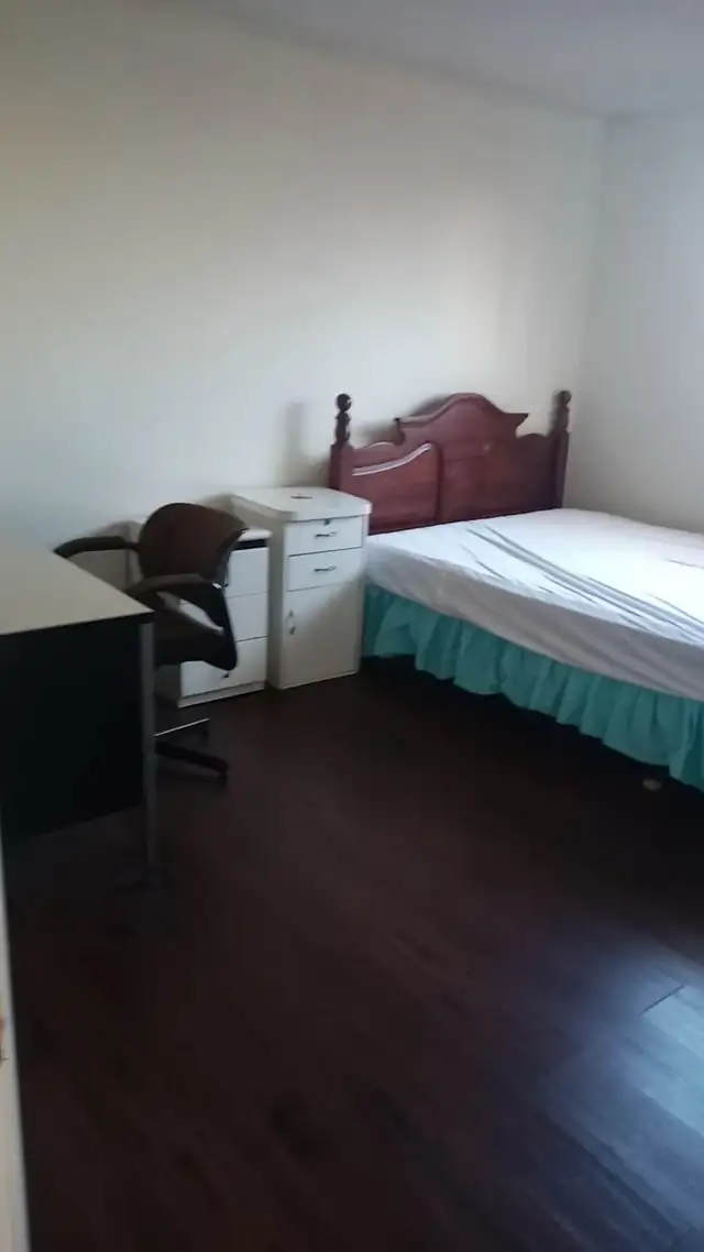room for rent - Photo 3