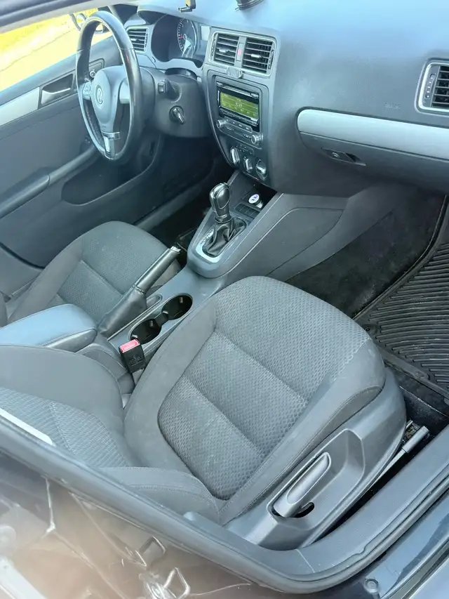 Volkswagen Jetta  TDI - Photo 6