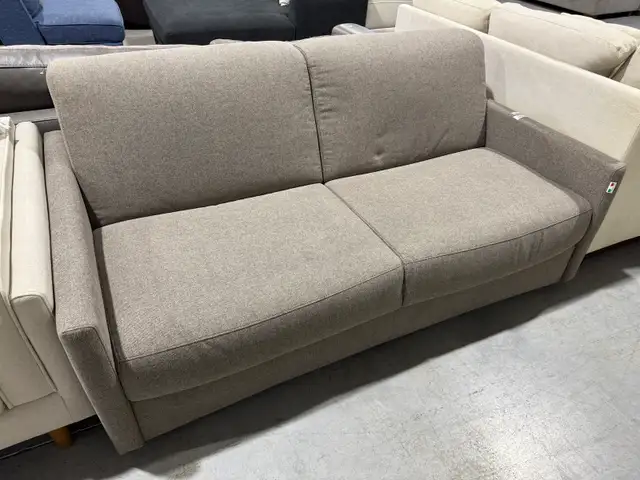 Double sized sofa bed - Photo 3