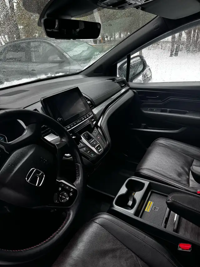 hiring someone to clean cars - Photo 3