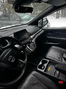 hiring someone to clean cars - Photo 3
