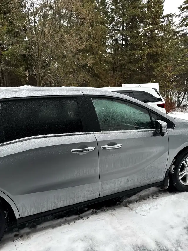 hiring someone to clean cars - Photo 5