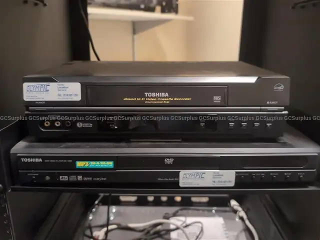 Toshiba SD-1800 DVD Video Player  DVD-Video, Video CD, Audio CD