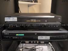 Toshiba SD-1800 DVD Video Player  DVD-Video, Video CD, Audio CD