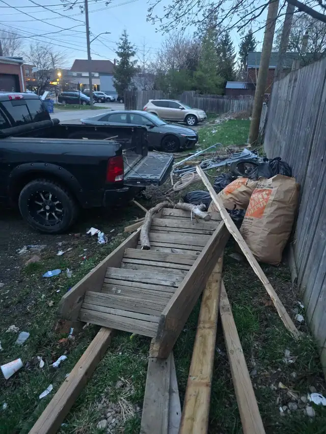 Junk Removal Windsor | Yard Clean Up | Same Day Service - Photo 4