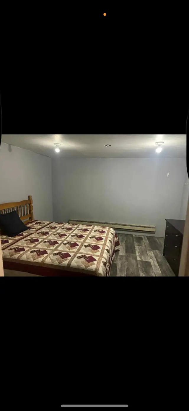 room available - Photo 2