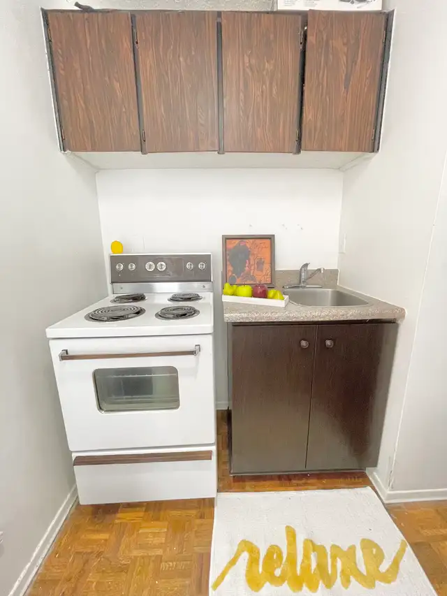 Furnish Studio/Loft Apartment Cable, Net, Utils Inc. - Photo 8