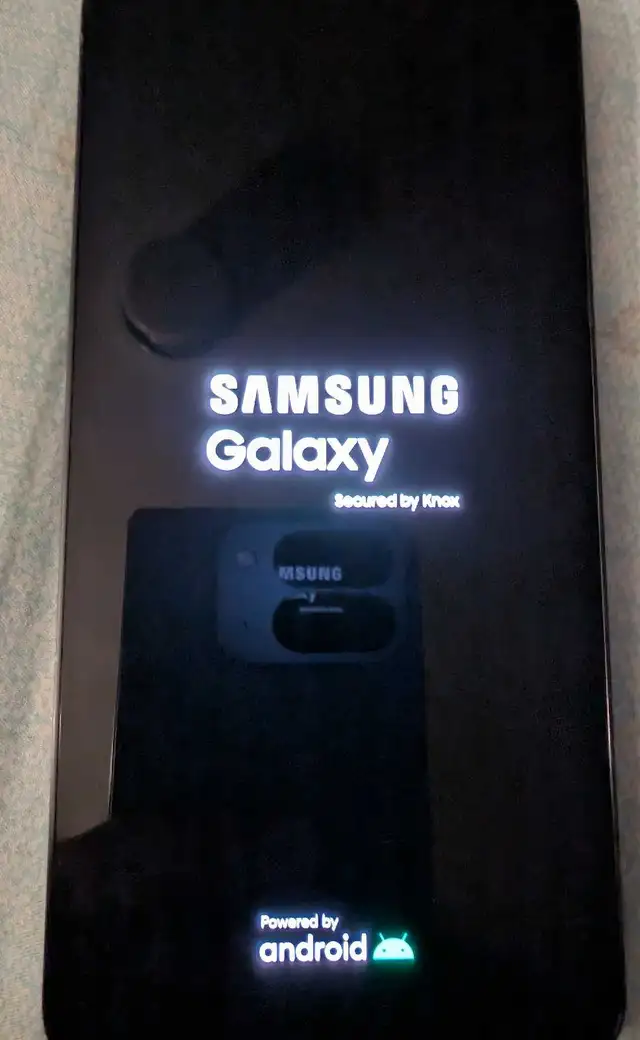 Samsung S23 - Photo 2
