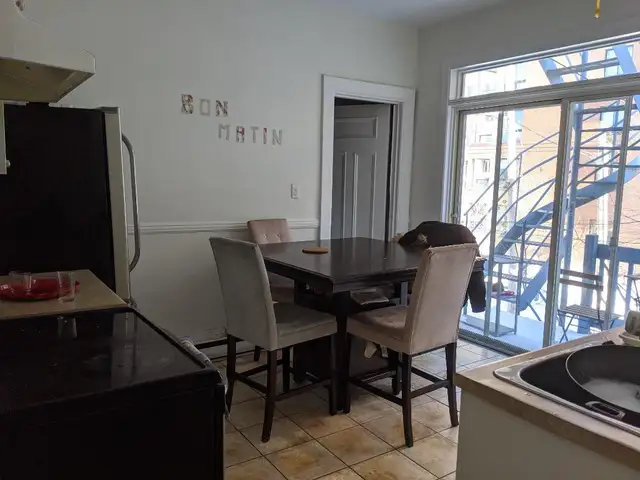 Spacieux 5 1/2 à louer à Ahuntsic - Sunny 5 1/2 for rent - Photo 7