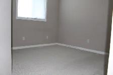 Spacious 3 Bed, 2.5 Bath Home in Terwillegar Towne - Photo 7