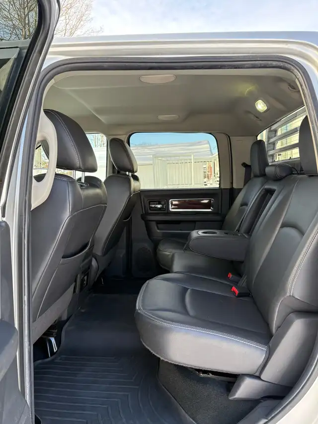 2011 Ram 2500 Laramie Diesel - Photo 8