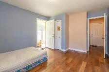 ROOM FOR RENT from 30th april,suitable for 2peopl step to MOHAWK - Photo 2