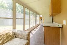 ROOM FOR RENT from 30th april,suitable for 2peopl step to MOHAWK - Photo 3