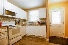 ROOM FOR RENT from 30th april,suitable for 2peopl step to MOHAWK - Photo 6
