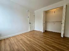 5½ NEUF STYLE CONDO (1300 pi²) – ÎLOT 8’   DOUCHE CÉRAMIQUE   TH - Photo 9