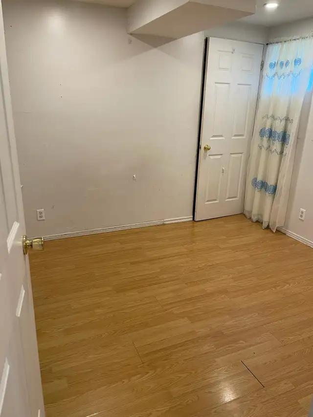 One Bedroom Independent Basement Unit