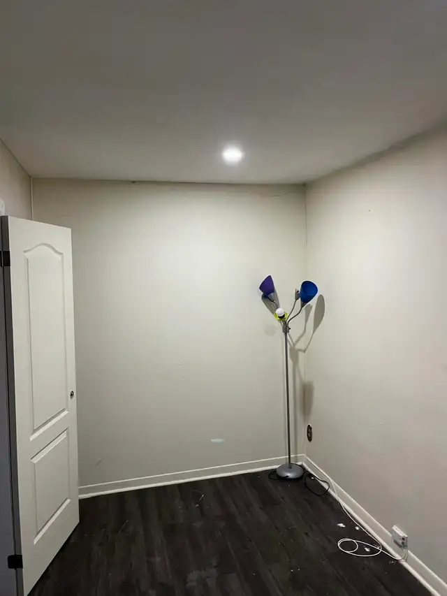 Private room for rent in - Photo 3