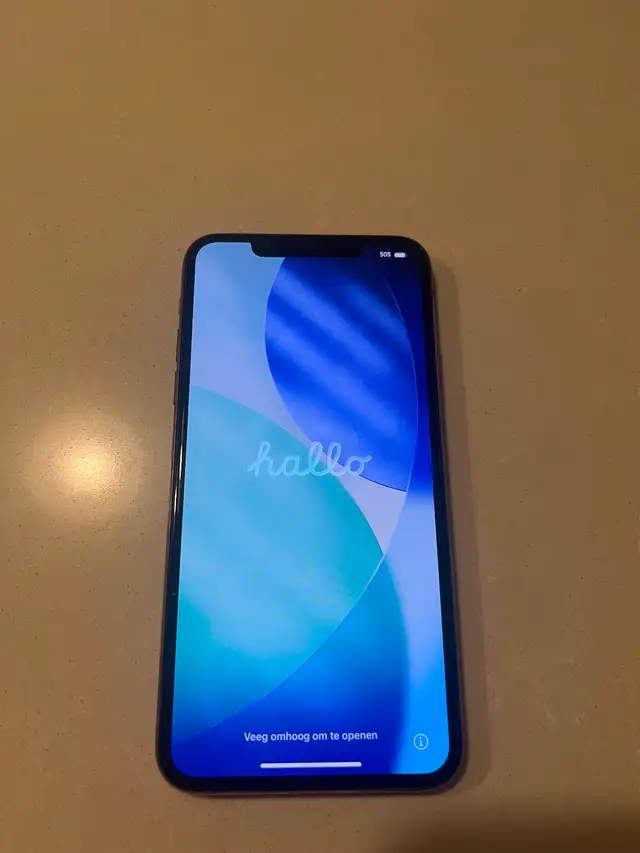 iPhone 11 PRO MAX/256 GB/UNLOCKED - Photo 2