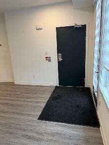 Two bedroom, three bathroom,  parking stacked condo for - Photo 3