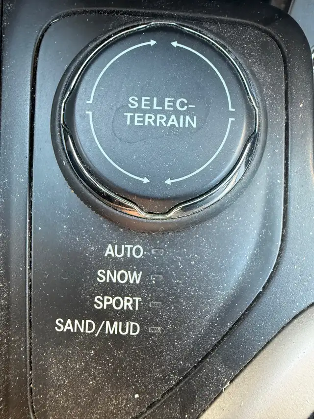 2015 JEEP CHEROKEE 3.2 V6 4X4 - Photo 5