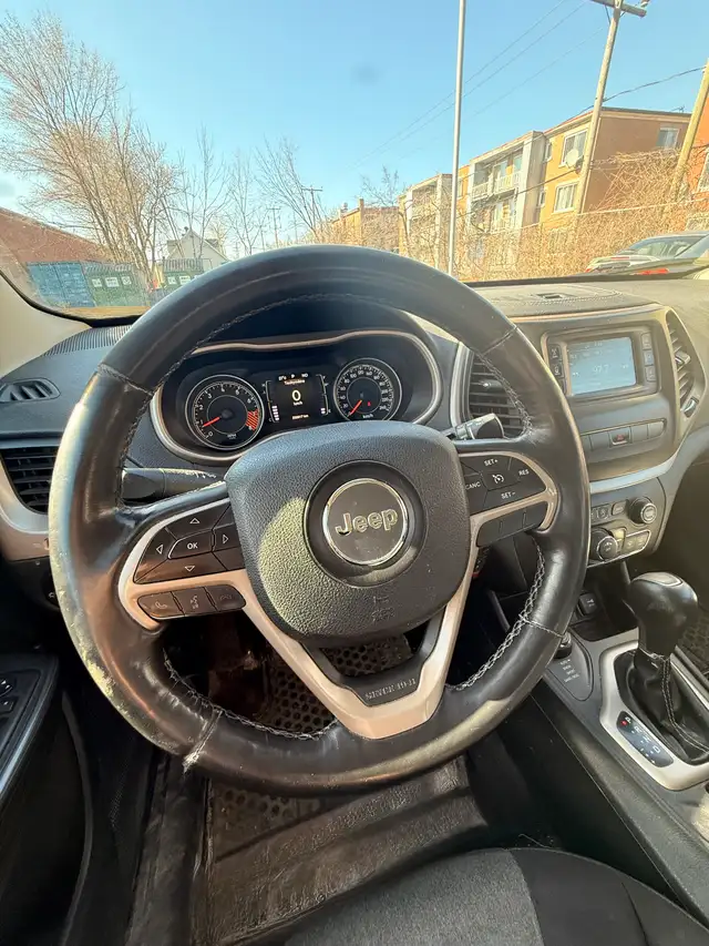 2015 JEEP CHEROKEE 3.2 V6 4X4 - Photo 8