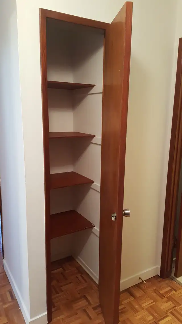 Two bedroom,one floor apt available May 1 - Photo 4