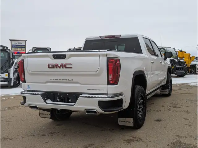 2024 GMC Sierra 1500 Denali 3.0L Diesel/Nav/Sunroof/Camera - Photo 9