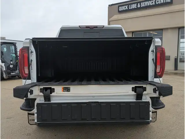 2024 GMC Sierra 1500 Denali 3.0L Diesel/Nav/Sunroof/Camera - Photo 12