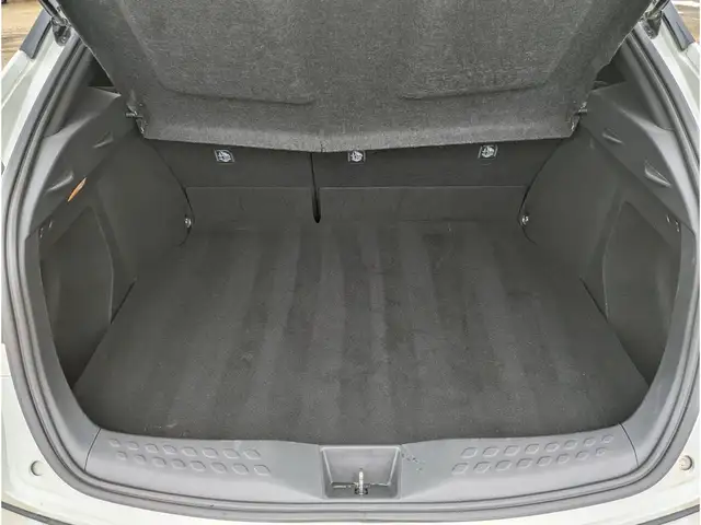 2019 Toyota C-HR XLE 2.0L/Touch Media/Heated Seats/Camera - Photo 11