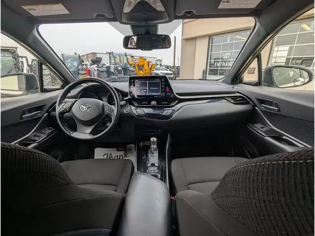2019 Toyota C-HR XLE 2.0L/Touch Media/Heated Seats/Camera - Photo 13