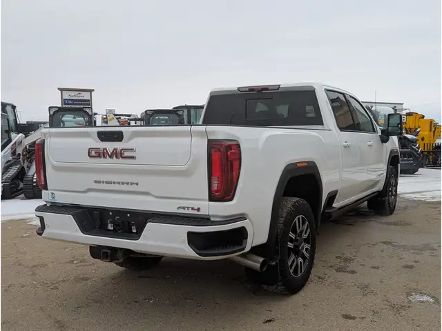 2022 GMC Sierra 3500HD AT4 6.6L Diesel/Touch Nav/Sunroof/Camera - Photo 8