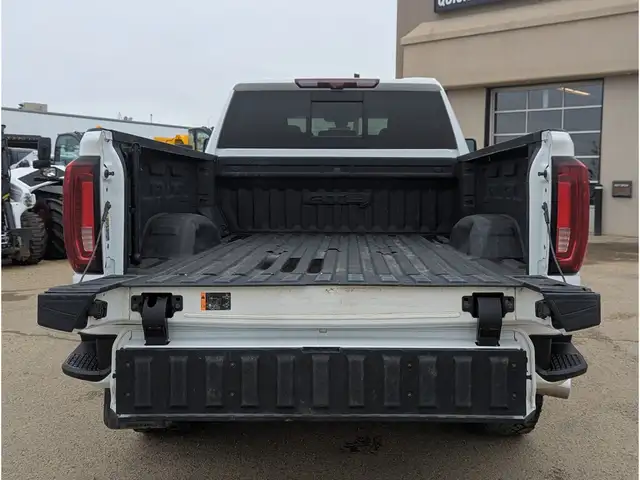 2022 GMC Sierra 3500HD AT4 6.6L Diesel/Touch Nav/Sunroof/Camera - Photo 12