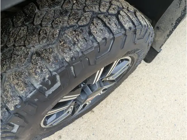 2022 GMC Sierra 3500HD AT4 6.6L Diesel/Touch Nav/Sunroof/Camera - Photo 26