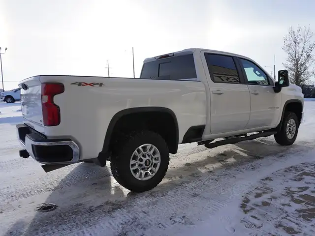 2023 Chevrolet SILVERADO 2500HD BUCKETS AND FULL CONSOLE, LOADED - Photo 10