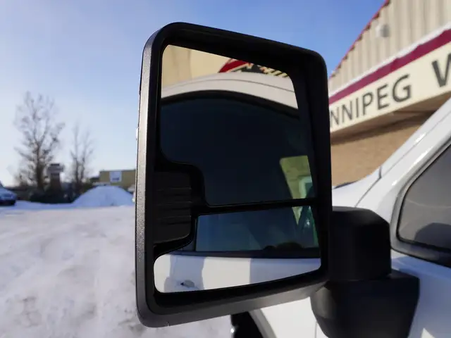 2023 Chevrolet SILVERADO 2500HD BUCKETS AND FULL CONSOLE, LOADED - Photo 18